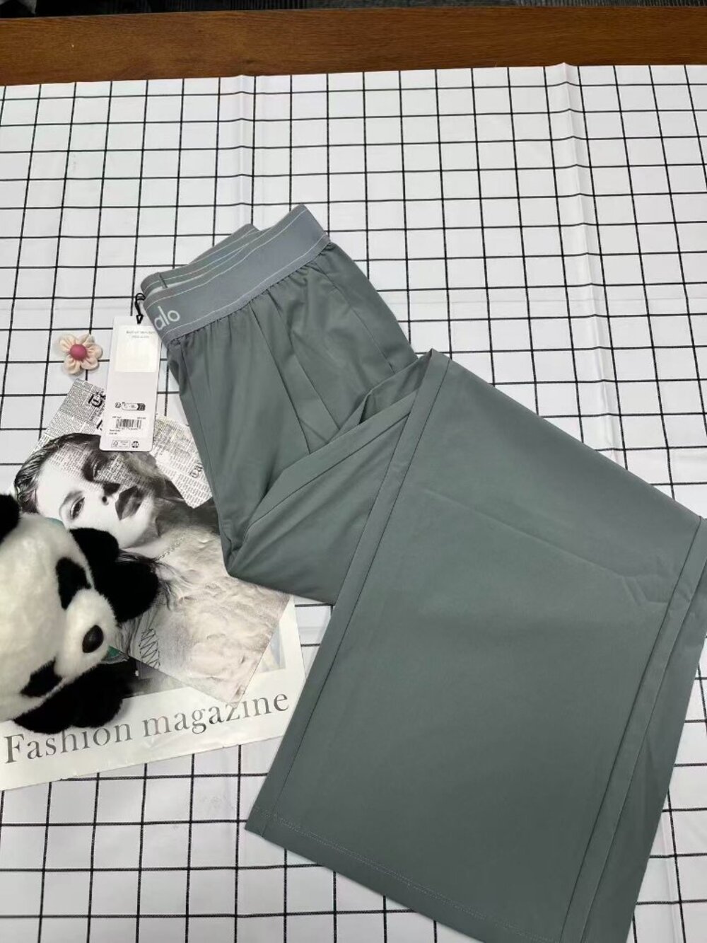 🕧Brand new ALO Yoga Suit Up Trouser Steel Grey (Regular)👩‍💼 - Picture 6 of 8